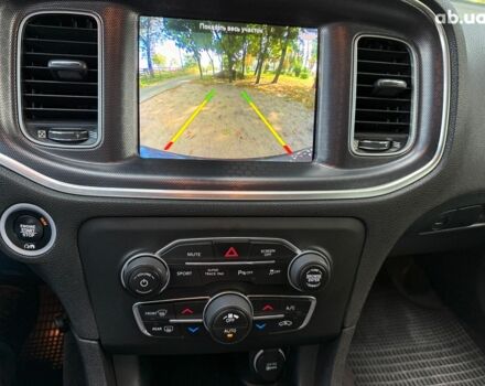 Серый Додж Чарджер, объемом двигателя 3.6 л и пробегом 51 тыс. км за 19990 $, фото 18 на Automoto.ua