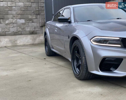 Серый Додж Чарджер, объемом двигателя 6.4 л и пробегом 45 тыс. км за 45000 $, фото 1 на Automoto.ua