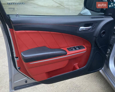 Серый Додж Чарджер, объемом двигателя 6.4 л и пробегом 45 тыс. км за 45000 $, фото 14 на Automoto.ua