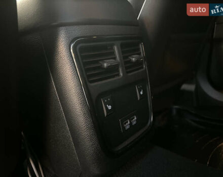 Сірий Додж Charger, об'ємом двигуна 3.6 л та пробігом 47 тис. км за 25000 $, фото 29 на Automoto.ua