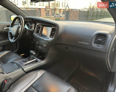 Сірий Додж Charger, об'ємом двигуна 3.6 л та пробігом 47 тис. км за 25000 $, фото 39 на Automoto.ua