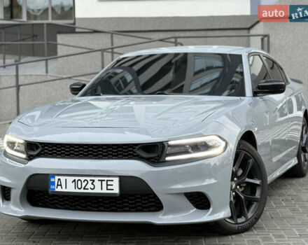 Серый Додж Чарджер, объемом двигателя 3.6 л и пробегом 65 тыс. км за 23900 $, фото 1 на Automoto.ua
