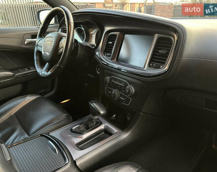 Сірий Додж Charger, об'ємом двигуна 3.6 л та пробігом 47 тис. км за 25000 $, фото 40 на Automoto.ua