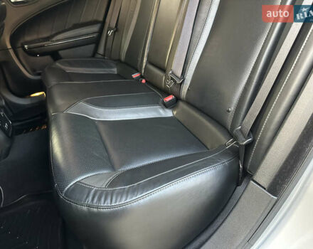 Сірий Додж Charger, об'ємом двигуна 3.6 л та пробігом 47 тис. км за 25000 $, фото 28 на Automoto.ua