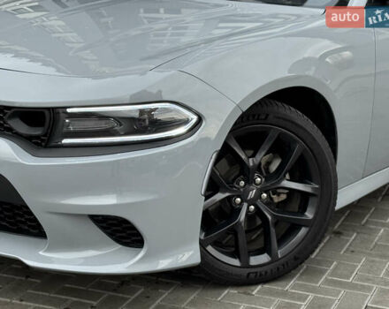 Серый Додж Чарджер, объемом двигателя 3.6 л и пробегом 65 тыс. км за 23900 $, фото 6 на Automoto.ua