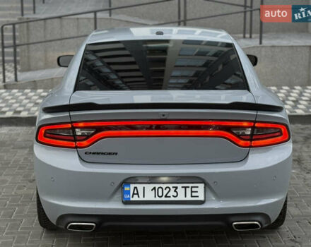 Серый Додж Чарджер, объемом двигателя 3.6 л и пробегом 65 тыс. км за 23900 $, фото 16 на Automoto.ua