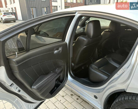 Сірий Додж Charger, об'ємом двигуна 3.6 л та пробігом 47 тис. км за 25000 $, фото 25 на Automoto.ua