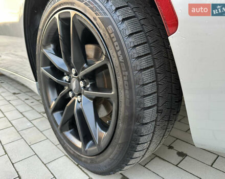 Сірий Додж Charger, об'ємом двигуна 3.6 л та пробігом 47 тис. км за 25000 $, фото 13 на Automoto.ua