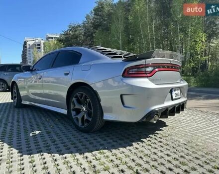 Серый Додж Чарджер, объемом двигателя 3.6 л и пробегом 94 тыс. км за 21000 $, фото 1 на Automoto.ua