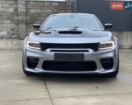 Серый Додж Чарджер, объемом двигателя 6.4 л и пробегом 45 тыс. км за 45000 $, фото 1 на Automoto.ua