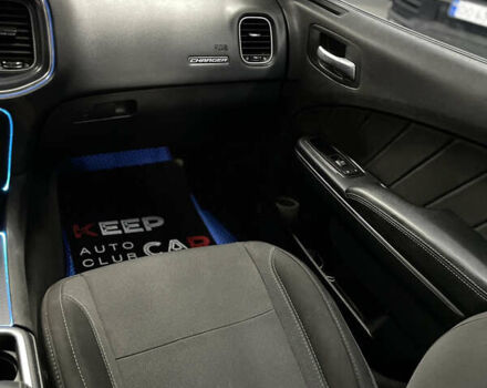 Синій Додж Charger, об'ємом двигуна 3.6 л та пробігом 146 тис. км за 21000 $, фото 12 на Automoto.ua