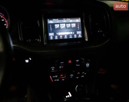 Зелений Додж Charger, об'ємом двигуна 3.6 л та пробігом 119 тис. км за 18200 $, фото 24 на Automoto.ua