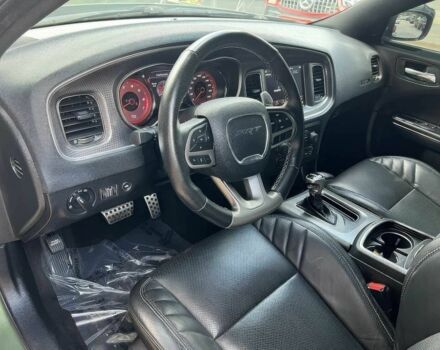 Додж Чарджер 2021 в Киеве на Automoto.ua Зеленый Додж Чарджер, объемом двигателя 6.2 л и пробегом 16 тыс. км за 15800 $, фото 12 на Automoto.ua