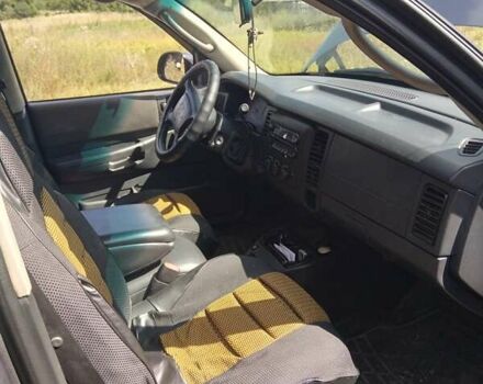 Сірий Додж Dakota, об'ємом двигуна 3.9 л та пробігом 161 тис. км за 10000 $, фото 8 на Automoto.ua