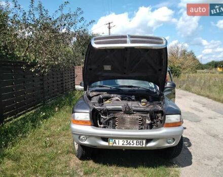 Сірий Додж Dakota, об'ємом двигуна 3.9 л та пробігом 161 тис. км за 10000 $, фото 12 на Automoto.ua