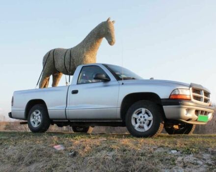 Серый Додж Дакота, объемом двигателя 2.5 л и пробегом 2 тыс. км за 6200 $, фото 1 на Automoto.ua