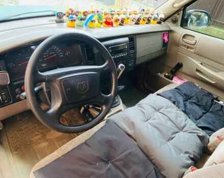 Зелений Додж Dakota, об'ємом двигуна 3.7 л та пробігом 275 тис. км за 10500 $, фото 5 на Automoto.ua