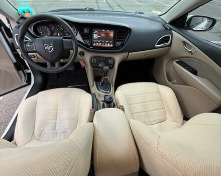 Додж Дарт 2012 в Киеве на Automoto.ua Белый Додж Дарт, объемом двигателя 2 л и пробегом 145 тыс. км за 8200 $, фото 15 на Automoto.ua
