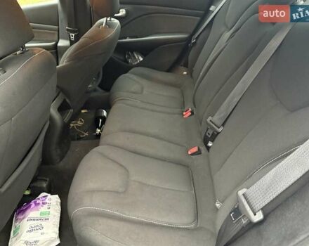 Белый Додж Дарт, объемом двигателя 2 л и пробегом 253 тыс. км за 4900 $, фото 15 на Automoto.ua