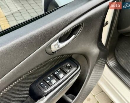 Білий Додж Дарт, об'ємом двигуна 2.4 л та пробігом 212 тис. км за 6900 $, фото 47 на Automoto.ua