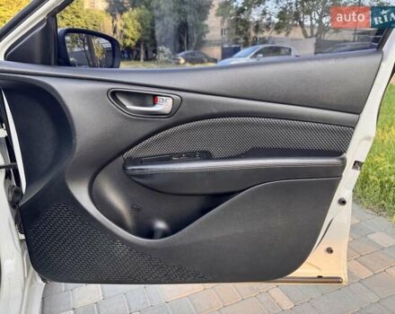 Белый Додж Дарт, объемом двигателя 2.4 л и пробегом 212 тыс. км за 6999 $, фото 38 на Automoto.ua