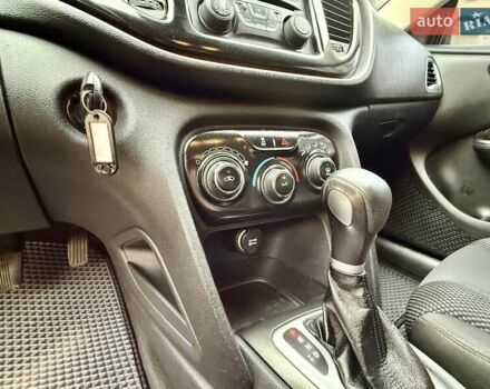 Білий Додж Дарт, об'ємом двигуна 2.4 л та пробігом 212 тис. км за 6900 $, фото 49 на Automoto.ua