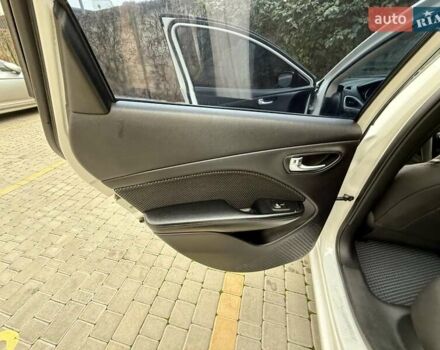 Білий Додж Дарт, об'ємом двигуна 2.4 л та пробігом 212 тис. км за 6900 $, фото 35 на Automoto.ua