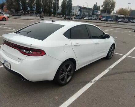 Белый Додж Дарт, объемом двигателя 2.36 л и пробегом 84 тыс. км за 9900 $, фото 5 на Automoto.ua