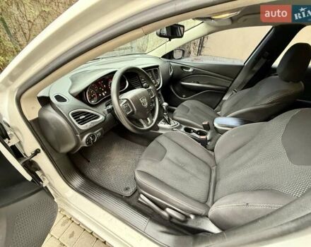 Білий Додж Дарт, об'ємом двигуна 2.4 л та пробігом 212 тис. км за 6900 $, фото 46 на Automoto.ua