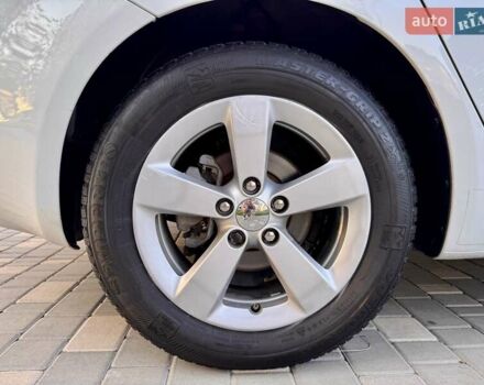 Белый Додж Дарт, объемом двигателя 2.4 л и пробегом 212 тыс. км за 6999 $, фото 40 на Automoto.ua