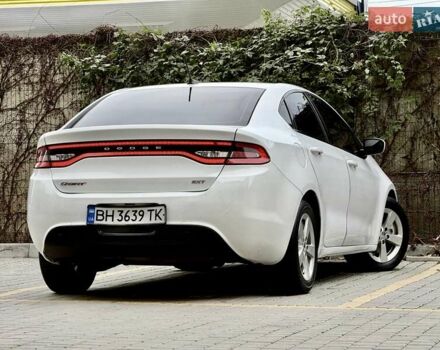Білий Додж Дарт, об'ємом двигуна 2.4 л та пробігом 212 тис. км за 6900 $, фото 12 на Automoto.ua