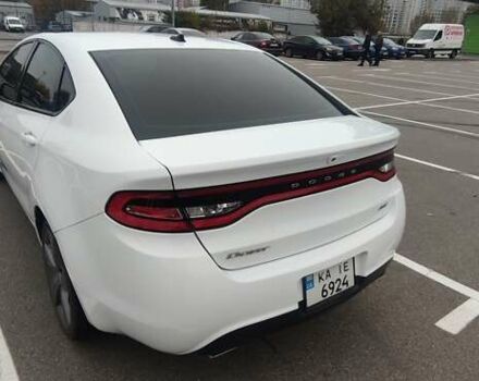 Белый Додж Дарт, объемом двигателя 2.36 л и пробегом 84 тыс. км за 9900 $, фото 6 на Automoto.ua