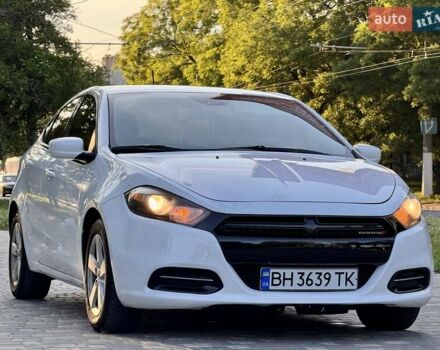 Белый Додж Дарт, объемом двигателя 2.4 л и пробегом 212 тыс. км за 6999 $, фото 4 на Automoto.ua