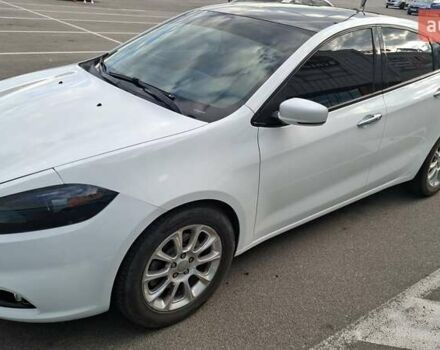 Белый Додж Дарт, объемом двигателя 2.4 л и пробегом 322 тыс. км за 8100 $, фото 4 на Automoto.ua