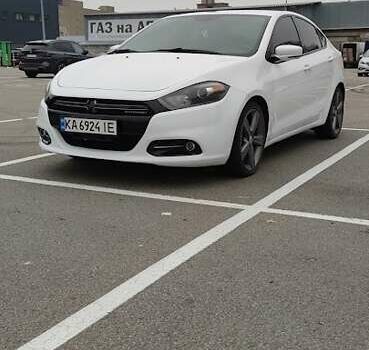 Белый Додж Дарт, объемом двигателя 2.36 л и пробегом 84 тыс. км за 9900 $, фото 2 на Automoto.ua