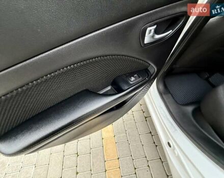 Білий Додж Дарт, об'ємом двигуна 2.4 л та пробігом 212 тис. км за 6900 $, фото 34 на Automoto.ua