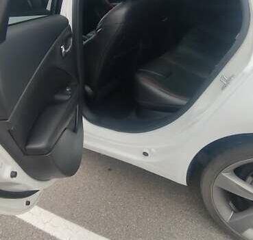 Белый Додж Дарт, объемом двигателя 2.36 л и пробегом 84 тыс. км за 9900 $, фото 10 на Automoto.ua