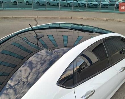 Белый Додж Дарт, объемом двигателя 2.4 л и пробегом 322 тыс. км за 8100 $, фото 6 на Automoto.ua