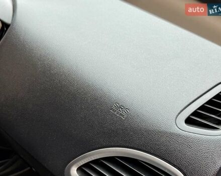 Білий Додж Дарт, об'ємом двигуна 2.4 л та пробігом 212 тис. км за 6900 $, фото 43 на Automoto.ua