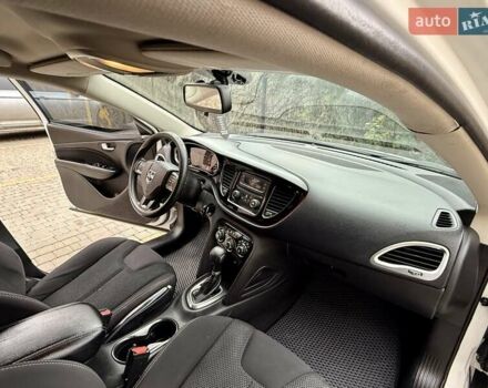 Білий Додж Дарт, об'ємом двигуна 2.4 л та пробігом 212 тис. км за 6900 $, фото 44 на Automoto.ua