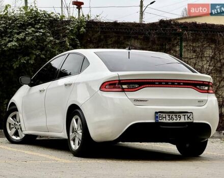 Білий Додж Дарт, об'ємом двигуна 2.4 л та пробігом 212 тис. км за 6900 $, фото 19 на Automoto.ua