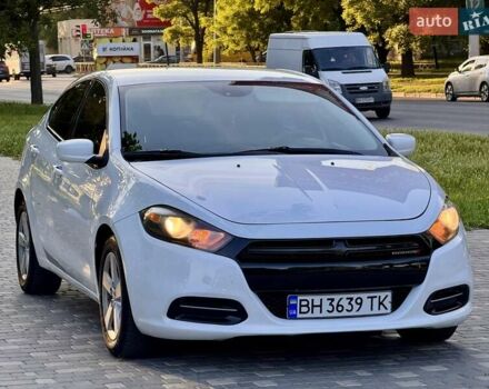 Белый Додж Дарт, объемом двигателя 2.4 л и пробегом 212 тыс. км за 6999 $, фото 5 на Automoto.ua