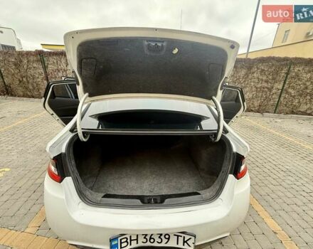 Білий Додж Дарт, об'ємом двигуна 2.4 л та пробігом 212 тис. км за 6900 $, фото 22 на Automoto.ua