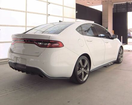 Белый Додж Дарт, объемом двигателя 2.4 л и пробегом 88 тыс. км за 1800 $, фото 3 на Automoto.ua