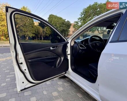 Белый Додж Дарт, объемом двигателя 2.4 л и пробегом 212 тыс. км за 6999 $, фото 44 на Automoto.ua