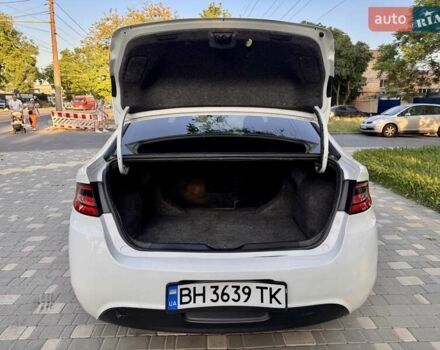 Белый Додж Дарт, объемом двигателя 2.4 л и пробегом 212 тыс. км за 6999 $, фото 69 на Automoto.ua