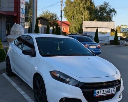 Белый Додж Дарт, объемом двигателя 2.4 л и пробегом 271 тыс. км за 8500 $, фото 1 на Automoto.ua