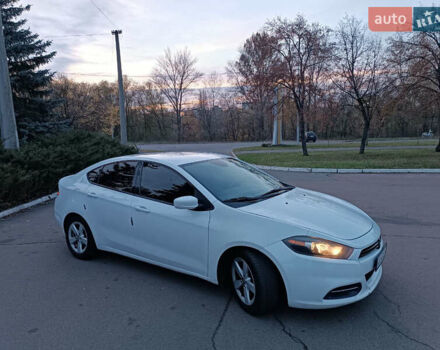 Білий Додж Дарт, об'ємом двигуна 2.36 л та пробігом 152 тис. км за 7000 $, фото 5 на Automoto.ua