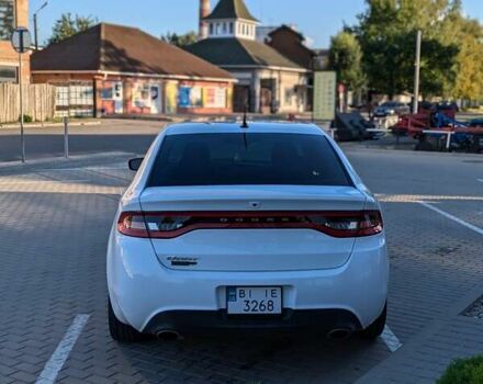 Белый Додж Дарт, объемом двигателя 2.4 л и пробегом 271 тыс. км за 8500 $, фото 3 на Automoto.ua