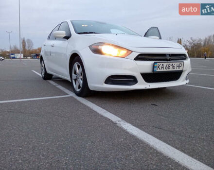 Білий Додж Дарт, об'ємом двигуна 2.36 л та пробігом 152 тис. км за 7000 $, фото 19 на Automoto.ua